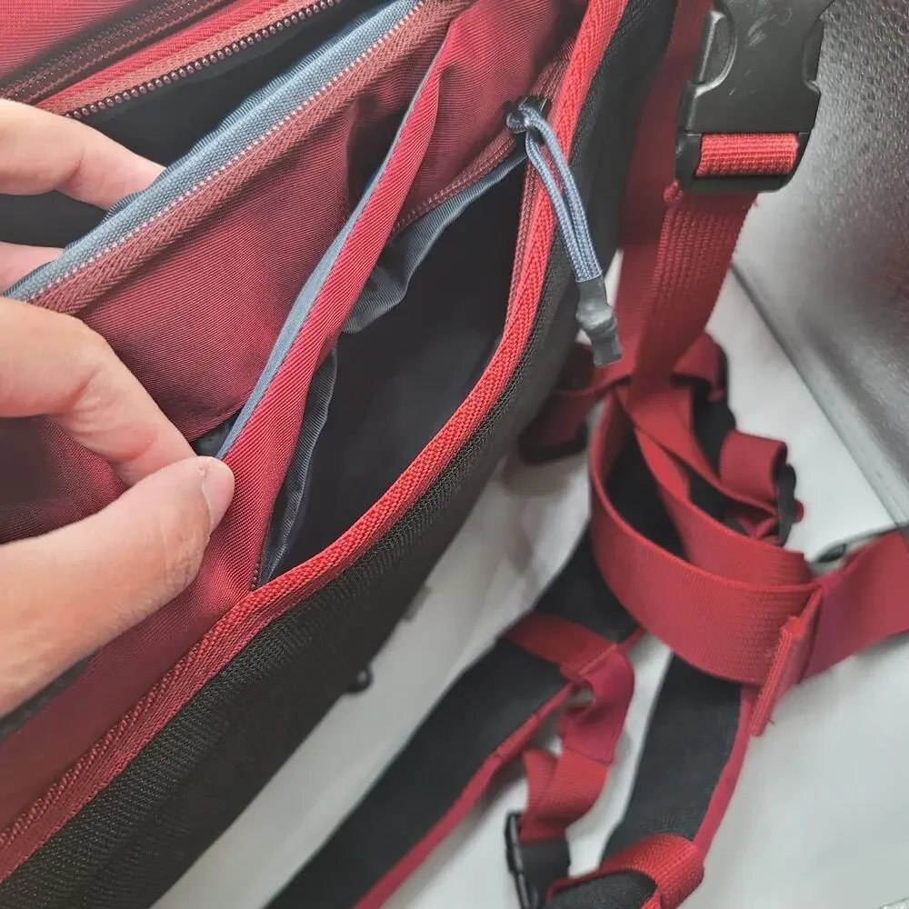 Hynes Eagle Red Travel Backpack Carry On 44L Laptop Bag New With Tags